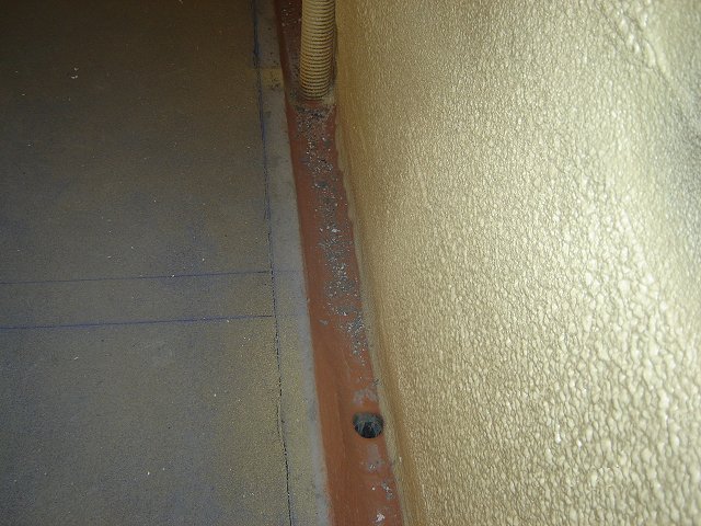 Conexión a bajante de drenaje de cámara ventilada.